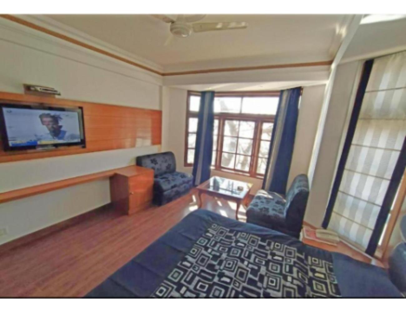 Hotel Horizon Near Picture Palace Bus Stand, Mussoorie Eksteriør billede
