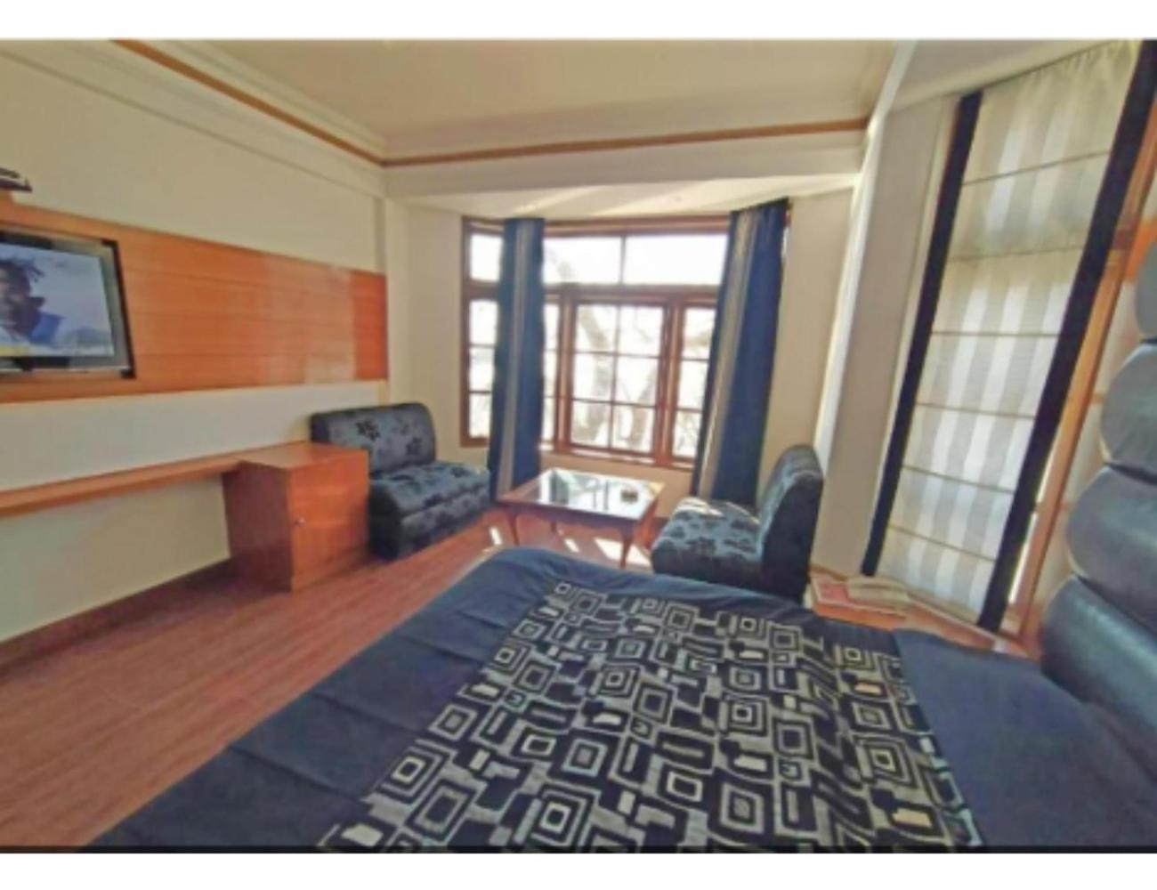 Hotel Horizon Near Picture Palace Bus Stand, Mussoorie Eksteriør billede